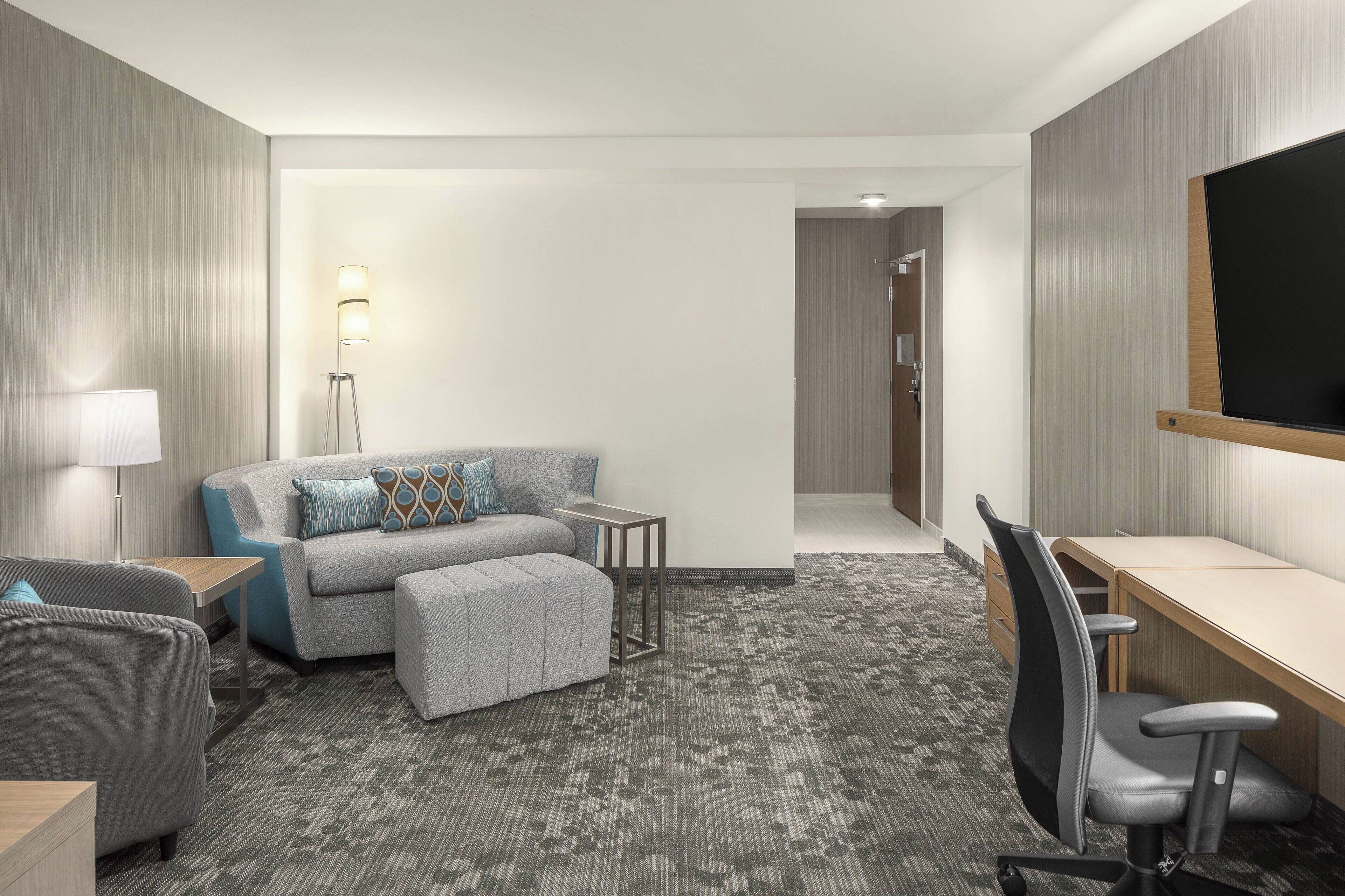 suite, multiple beds | living area | 55-inch led tv with digital channels, tv, netflix