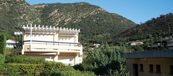 Verhuur voor 4 tot 5 bedden in La Fossette 250m van het strand, 2 km van het centrum van Le Lavandou.