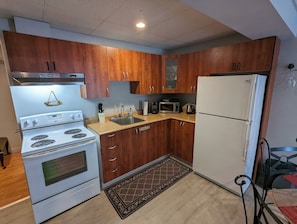 Appartement Standard, 1 lit double et 1 canapé-lit (536) | Cuisine privée | Grand réfrigérateur, micro-ondes, four, plaque de cuisson