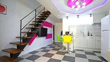 Værelse (Red 202) | Opholdsområde | Fladskærms-tv