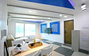 Flat-screen TV - Gyeongju the One Pension - Red (Gyeongju)