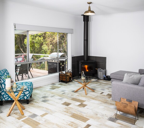 Fireplace - Warburton Digs (Warburton)