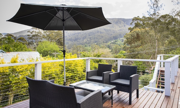 House, 4 Bedrooms, Mountain View | Terrace/patio - Warburton Digs (Warburton)