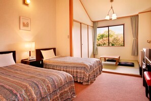 Japanese Western Style Room, Main building | In-room safe, iron/ironing board, free WiFi - Hotel Green Plaza Karuizawa (Tsumagoi)