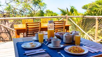 Free daily continental breakfast