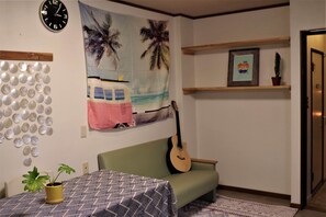 Free WiFi - Ini Kobe Hostel & Cafe Bar (Kobe)