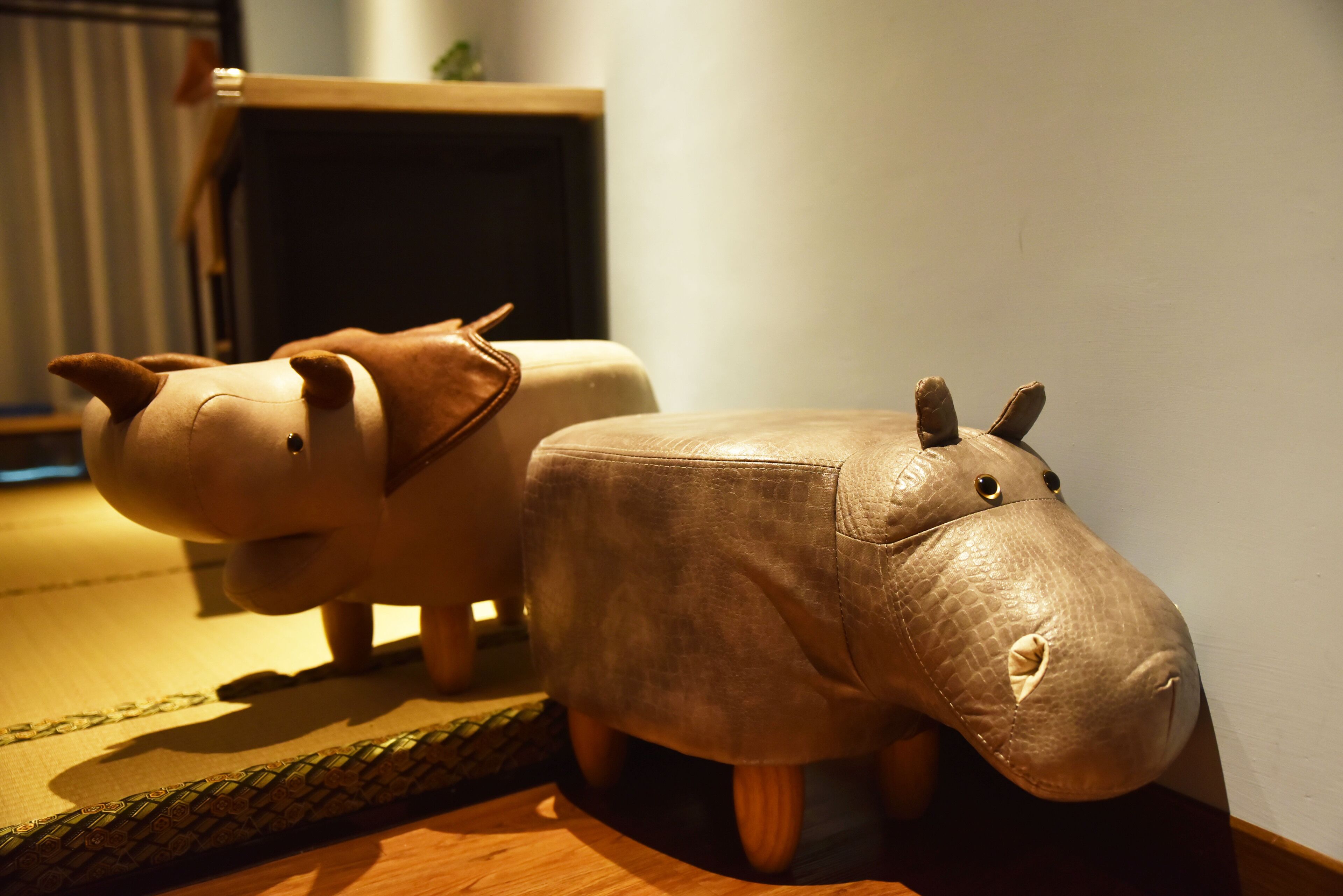 standard double room | free minibar, in-room safe, individually decorated, desk