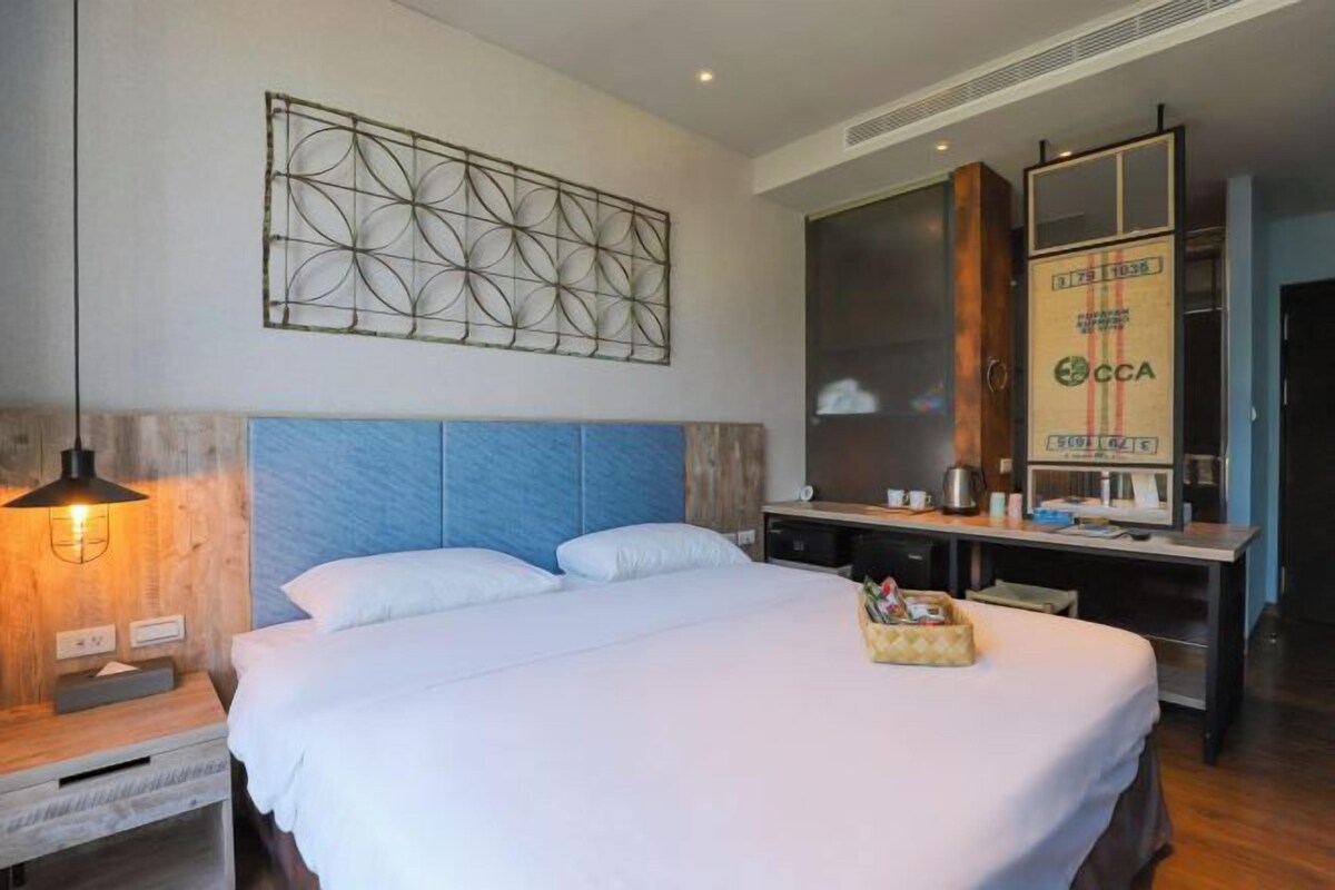 Minibar (free items), in-room safe, desk, laptop workspace
