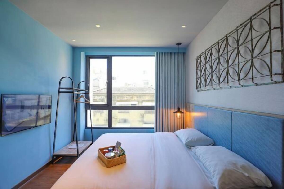 Minibar (free items), in-room safe, desk, laptop workspace