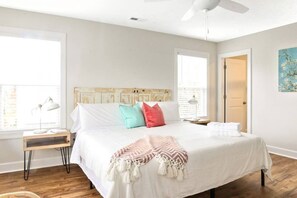 3 bedrooms, desk, iron/ironing board, travel crib - The Boardwalk · Spacious, Updated Beach Home 3 Minute Walk to the Beach! (Virginia Beach)