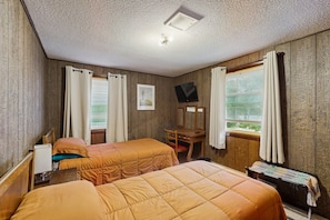 4 bedrooms, Internet, bed sheets