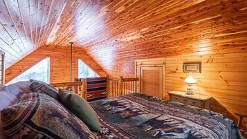 2 makuuhuonetta, silitysrauta/-lauta, ilmainen Wi-Fi, vuodevaatteet