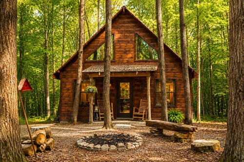 The Lodge at Oak Haven Farms - Cabin Outside of Nashville