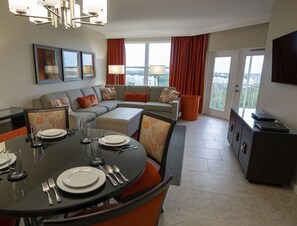 TV - minutes from Disney World's Magic Kingdom & Epcot (Kissimmee)