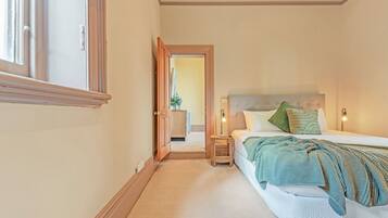 1 habitación, decoración personalizada y muebles diferentes