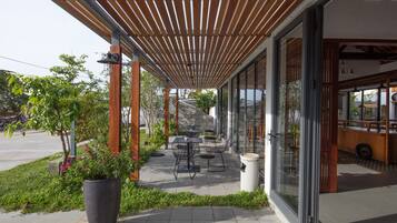 Cafe