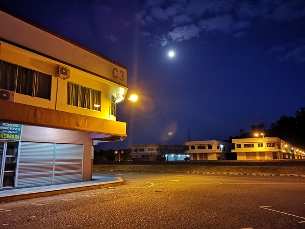 Front of property – evening/night - Indah Inn (Tawau)