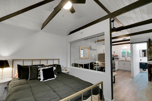 1 bedroom, free WiFi, bed sheets