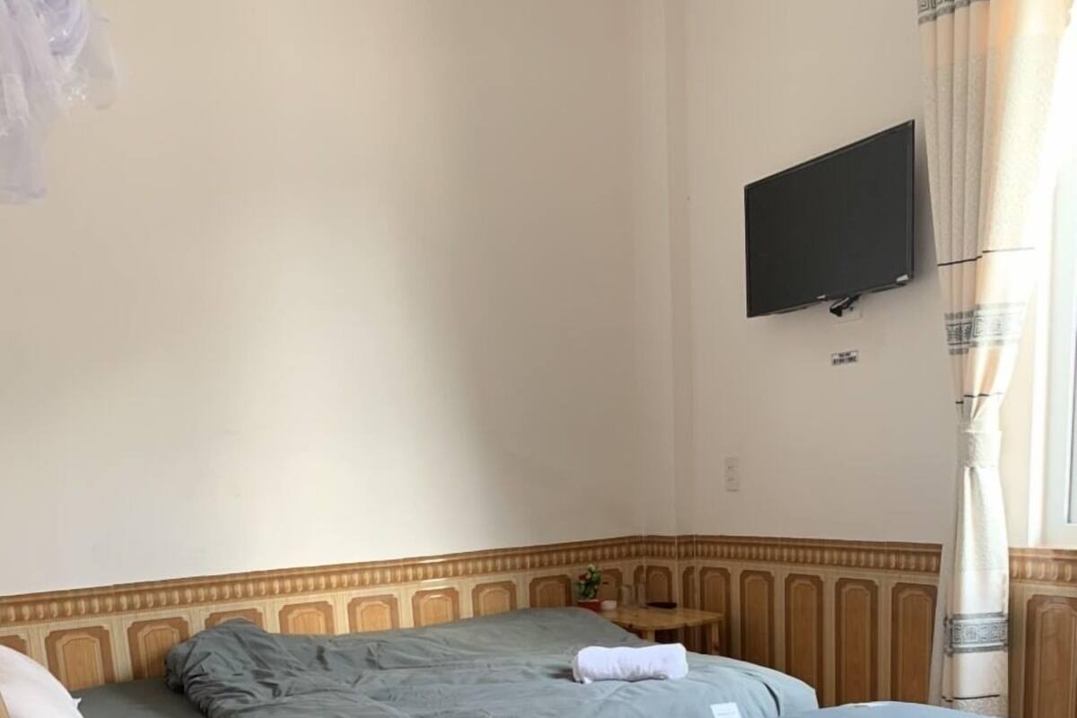 Camera doppia | Minibar, tende oscuranti, ferro/asse da stiro, Wi-Fi gratuito