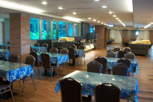 Desayuno buffet incluido todos los días 