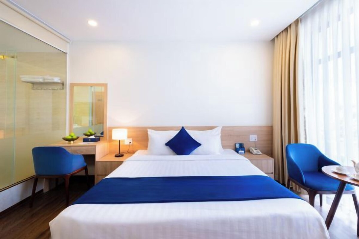 Biancheria da letto di alta qualità, minibar, una scrivania