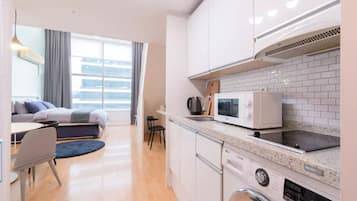 Fridge, microwave, stovetop, rice cooker