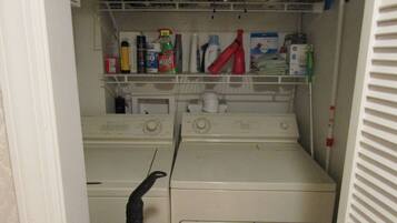 Condo, 2 Bedrooms | Interior