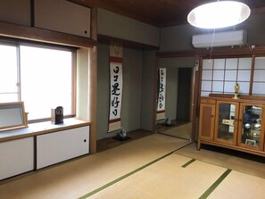 Private Vacation Home | 2 bedrooms, free WiFi, bed sheets - Oyado Endo (Sanuki)