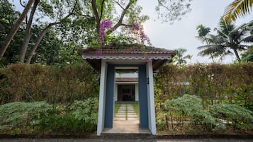 Fachada da propriedade