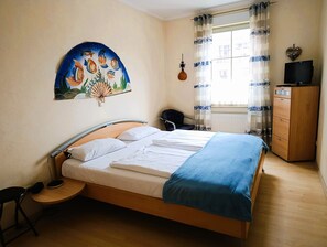 2 bedrooms, WiFi, bed sheets
