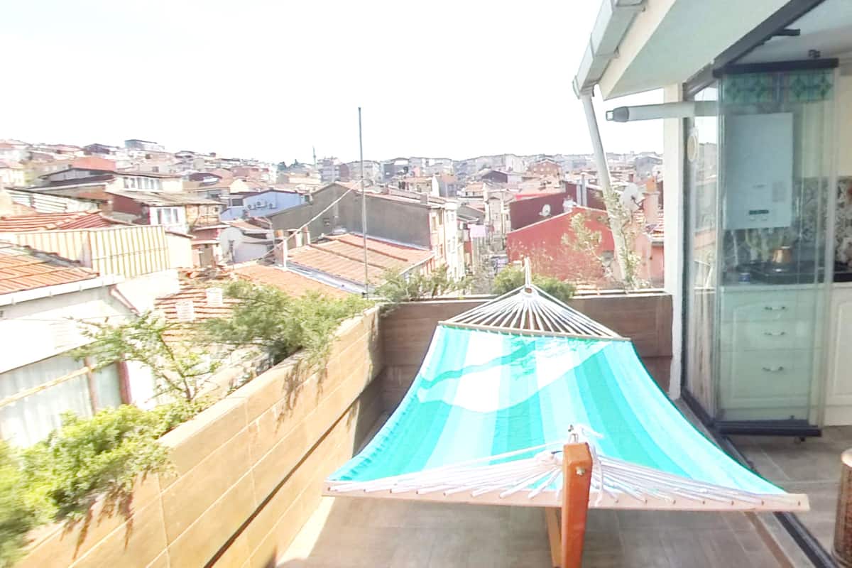 Romantische loft, 1 tweepersoonsbed, terras, uitzicht op stad | Terras
