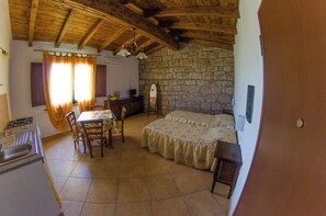 1 dormitori, wifi gratuïta i roba de llit 