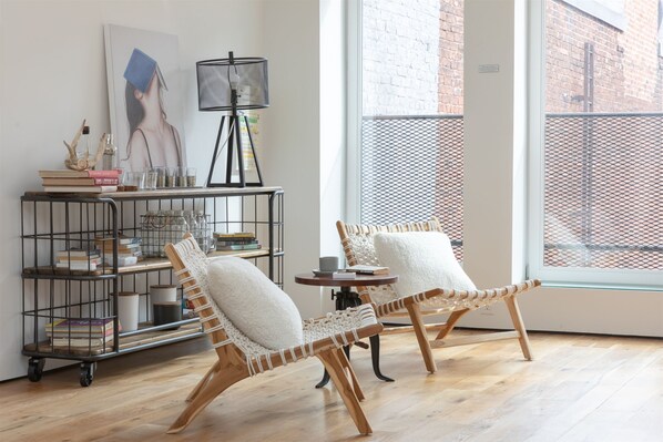 Interior - The Wood Company Loft | Renovated Modern Apartment (Charlottesville)