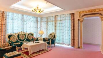 Family Suite (Western Style) | Living area | LCD TV