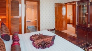 ห้องแฟมิลี่สวีท (Traditional Chinese Style) | ผ้าม่านกันแสง, Wi-Fi ฟรี, ผ้าปูที่นอน