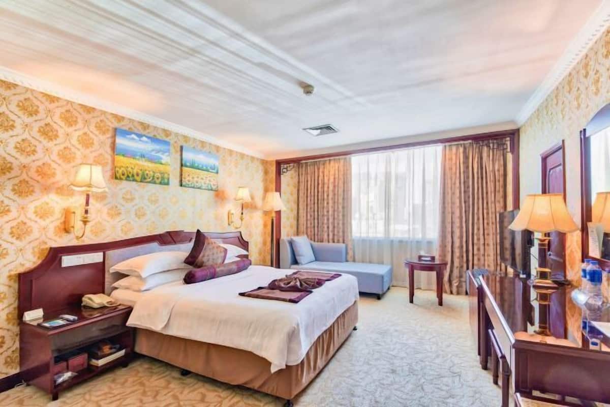 Cortinas opacas, wifi gratis, ropa de cama