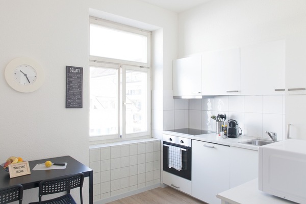 Apartment, 2 Bedrooms, Kitchen, Lakeside | Private kitchen | Coffee/tea maker, fridge, microwave, stovetop