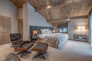 6 slaapkamers, een strijkplank/strijkijzer, gratis wifi