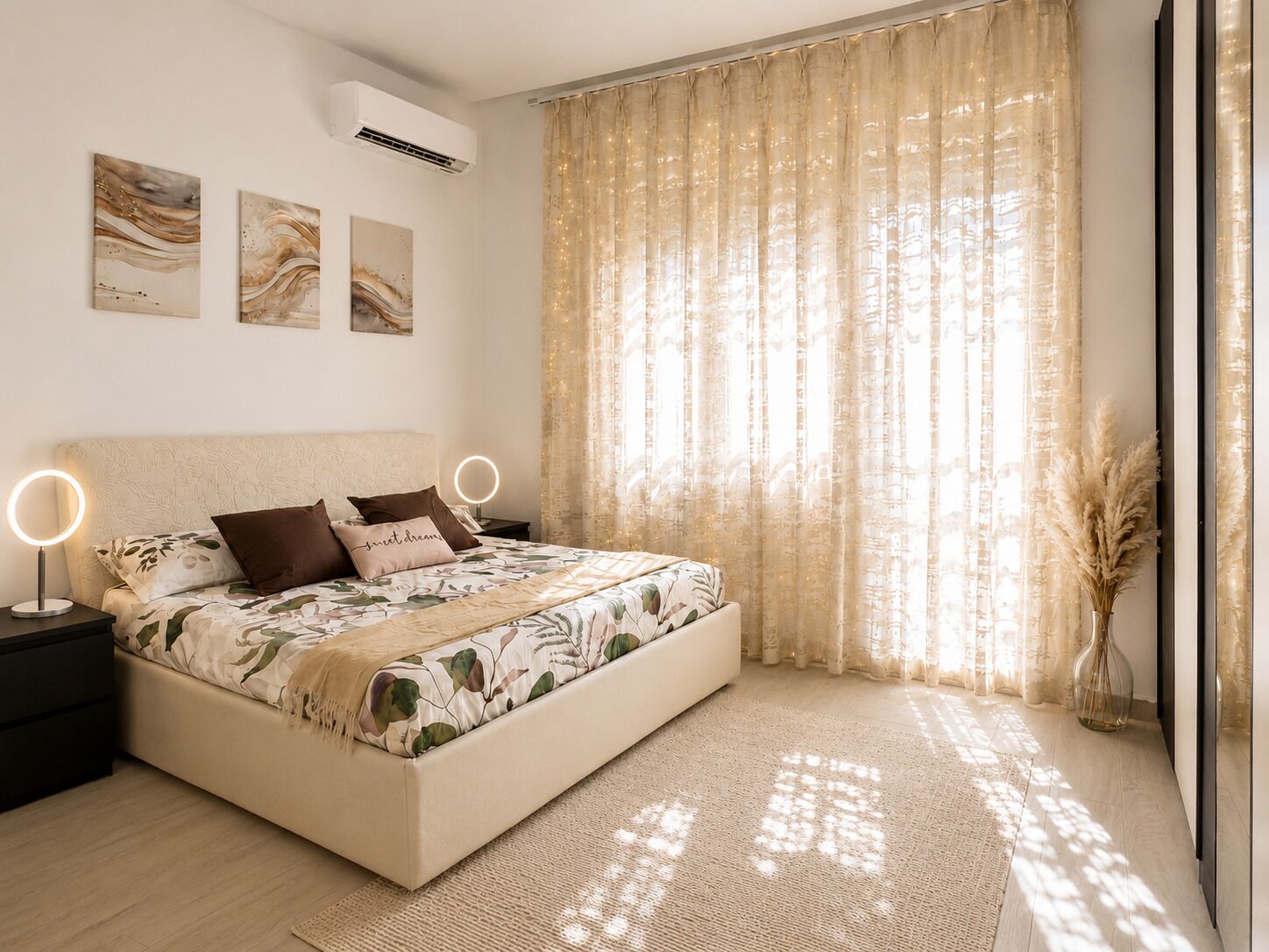 3 bedrooms, iron/ironing board, travel cot, free WiFi