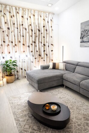 Smart TV - MESA - Free WiFi, Free Parking, AC - Caserta (Caserta)