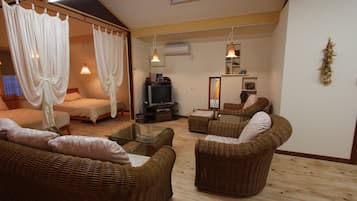 Suite | 1 habitación, caja de seguridad en la habitación y escritorio