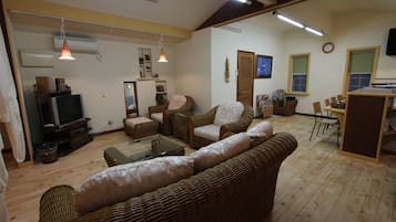 Suite | 1 habitación, caja de seguridad en la habitación y escritorio
