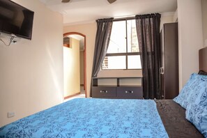 3 Schlafzimmer, Bügeleisen/Bügelbrett, WLAN, Bettwäsche