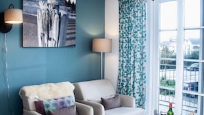 Luxury Studio Suite (Eilandsuite) | Premium bedding, in-room safe, WiFi (free), bed sheets