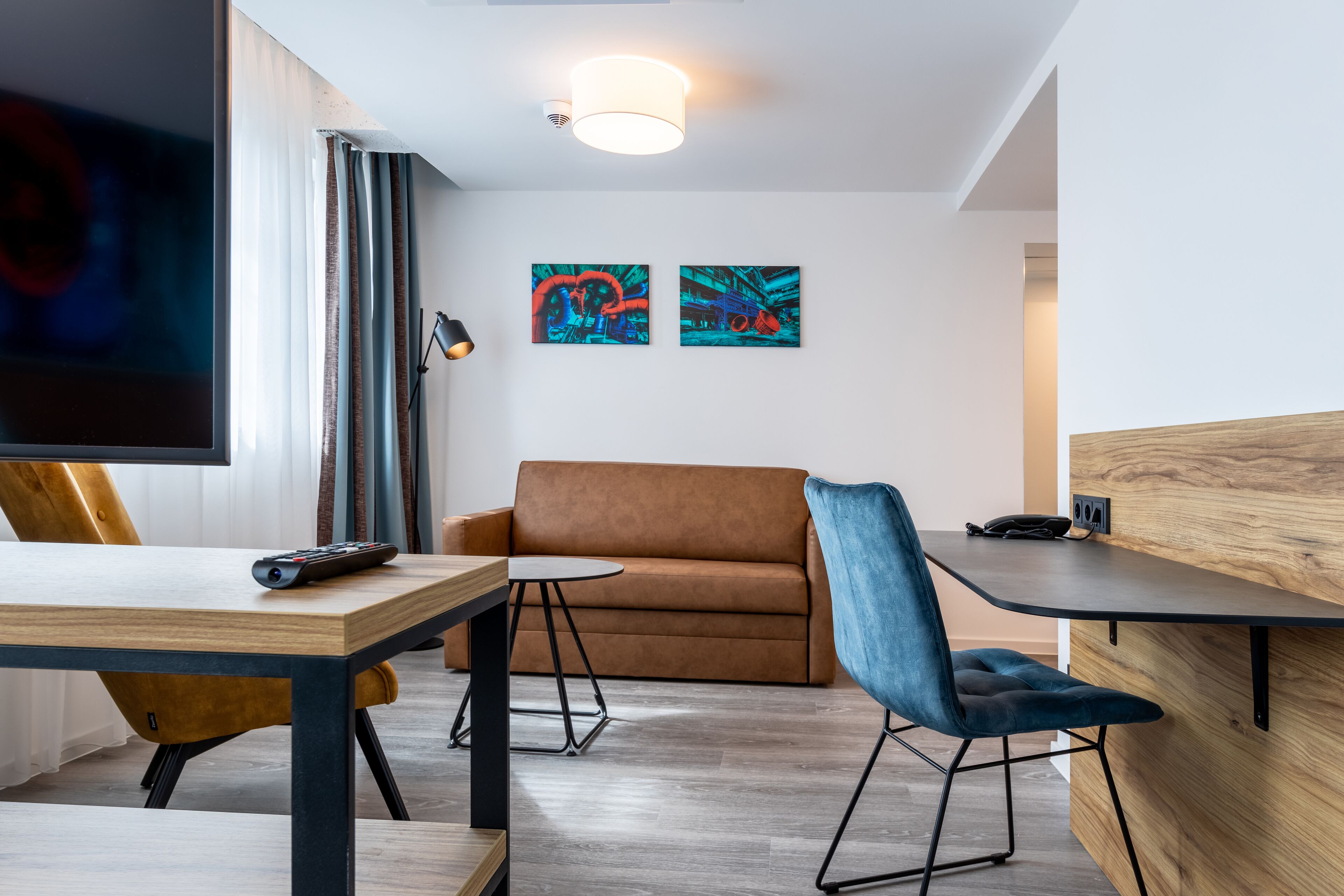 junior suite | minibar, in-room safe, desk, laptop workspace