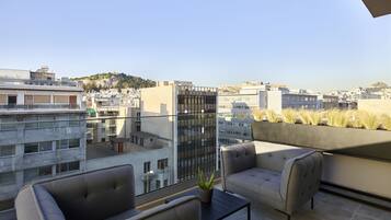 Heritage Hill Suite with balcony and Acropolis View | Balcony view