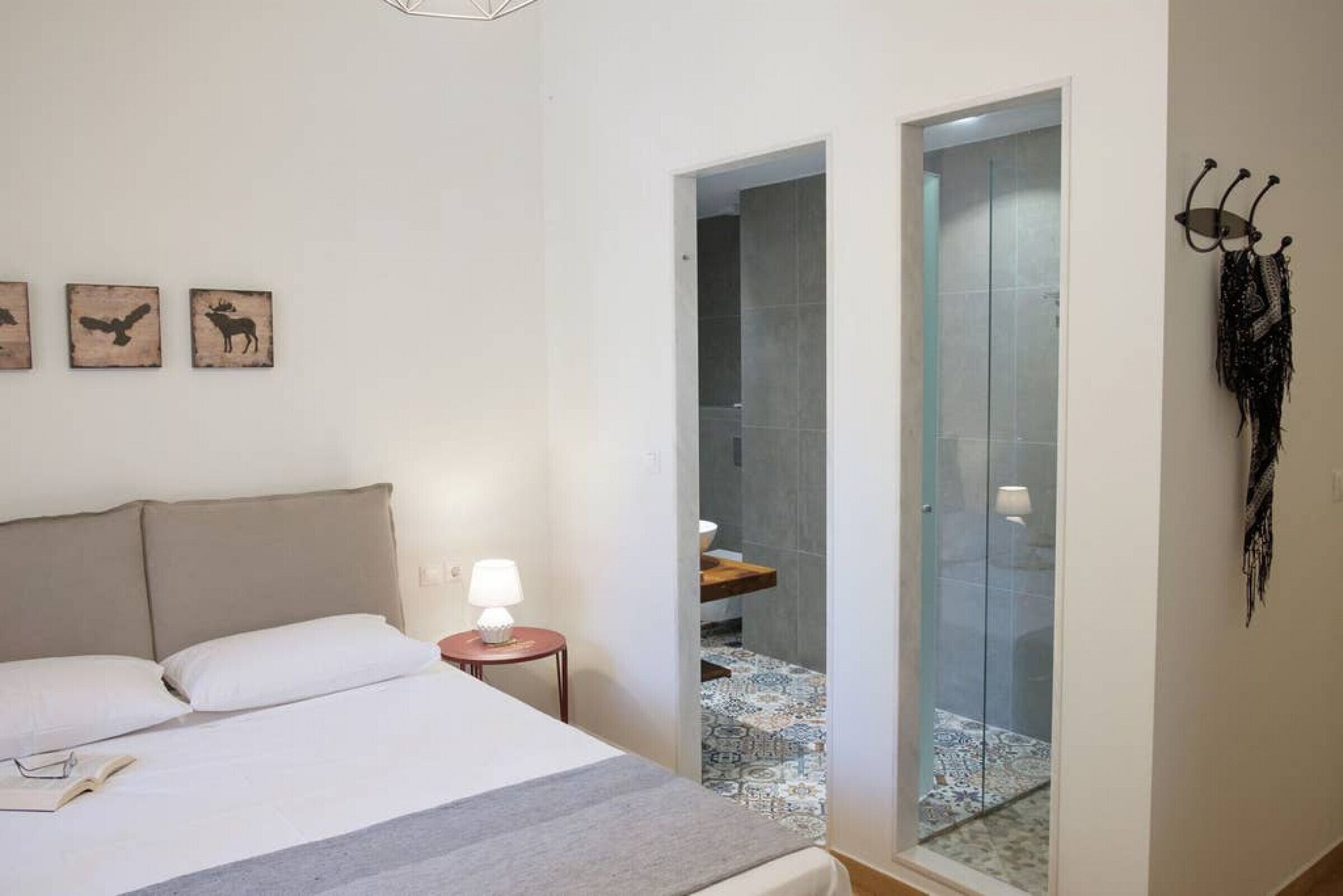 3 chambres, bureau, fer et planche à repasser, Wi-Fi gratuit