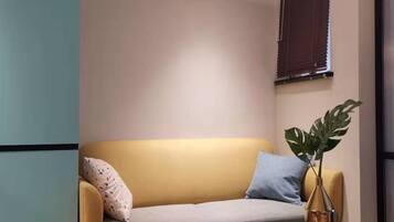 Deluxe-Zweibettzimmer, Nichtraucher | Verdunkelungsvorhänge, kostenloses WLAN