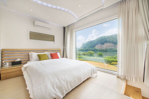Room (Pool villa for kidsB)