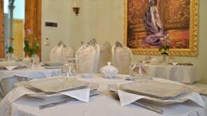 Free daily buffet breakfast  - Palazzo Gallo Resort (Gallipoli)